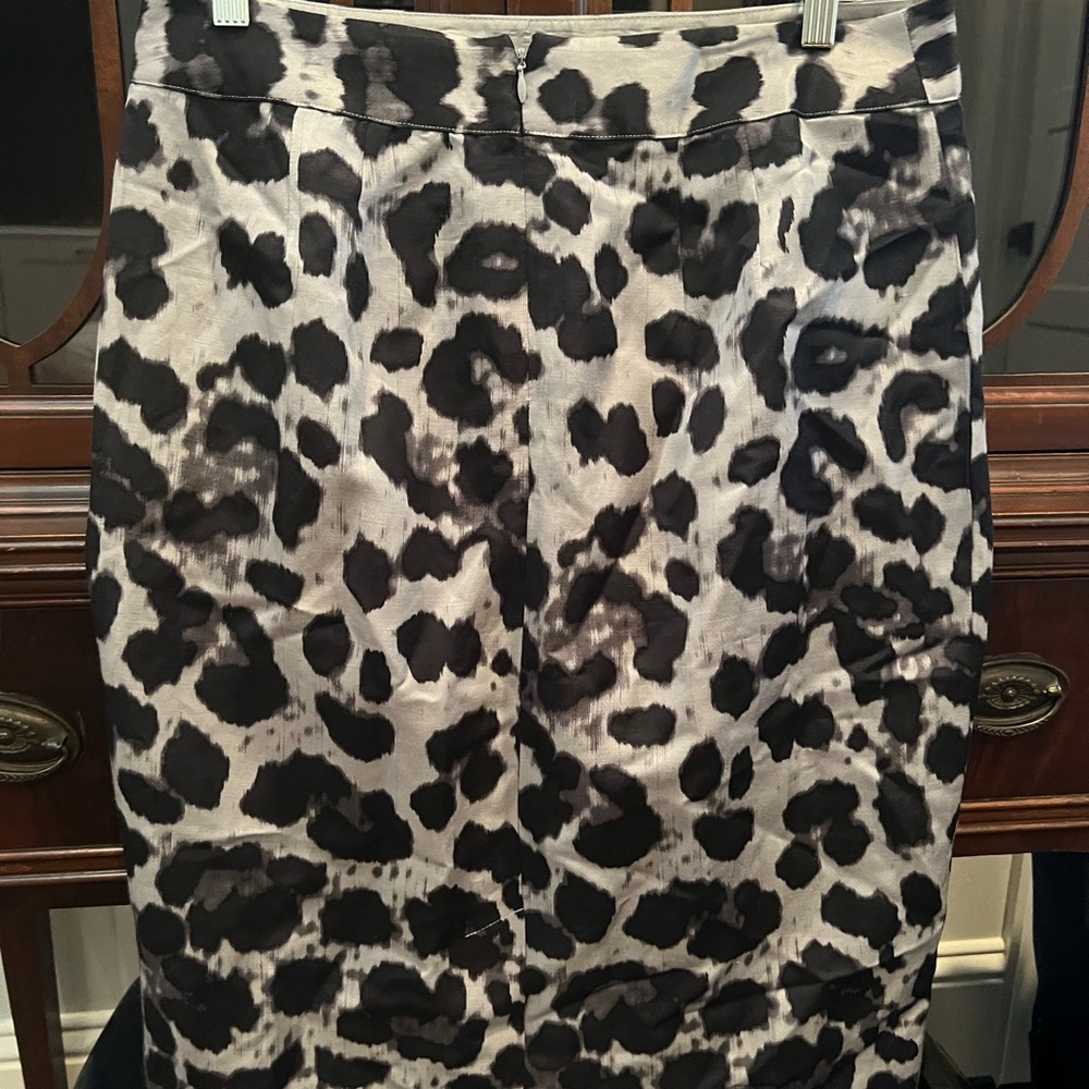 Banana Republic leopard print skirt